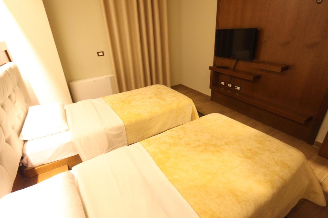 Alpin Llogara 4* Dukat