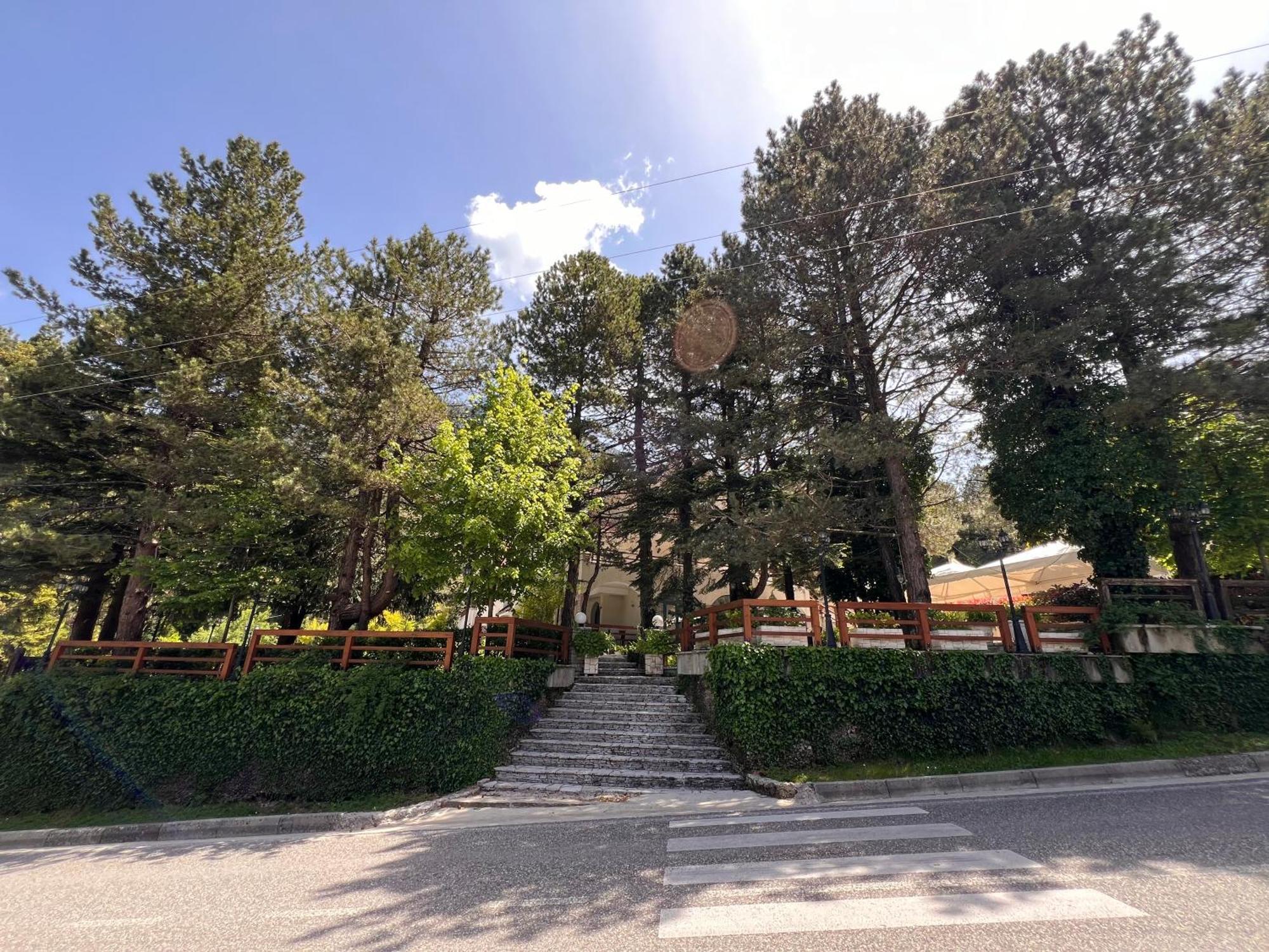 Alpin Llogara Hotel 4*